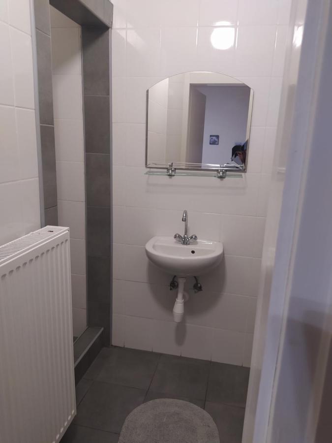 Pingpong Apartman Soltvadkert Exteriör bild